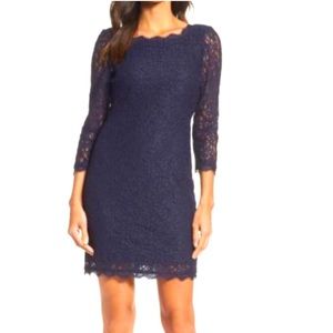 Adrianna Papell Evening Scalloped Neck Lace Dress Navy Blue size 6